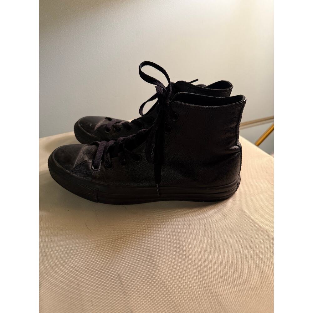 Converse Leather Chuck Taylor All Star. All black size M6.5 W8.5